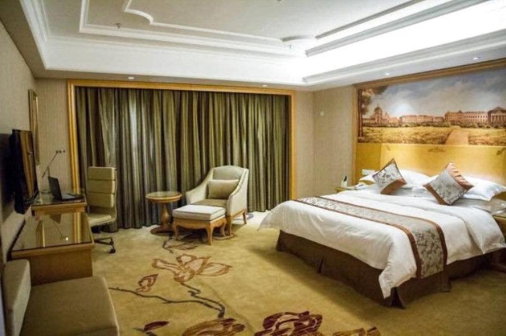 Vienna International Hotel Lhasa Potala Palace Exterior photo