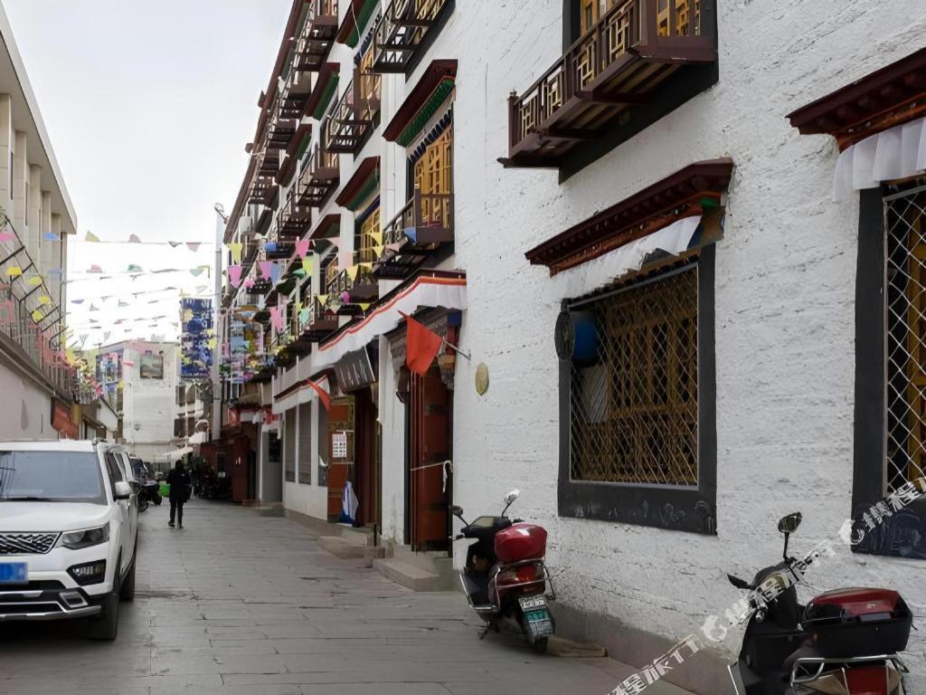 Vienna International Hotel Lhasa Potala Palace Exterior photo